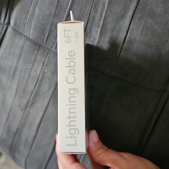 Emerald 6FT White Silver Lightning Sync & Charge Cable Compatible With Apple - Picture 5 of 7